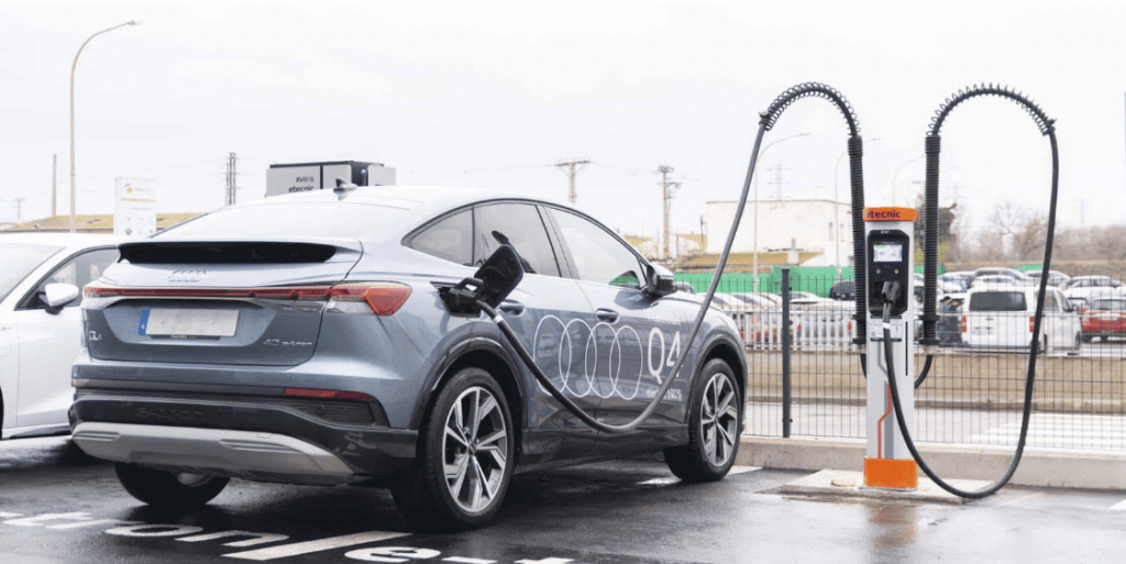 KEMPOWER Y CHARGEGURU