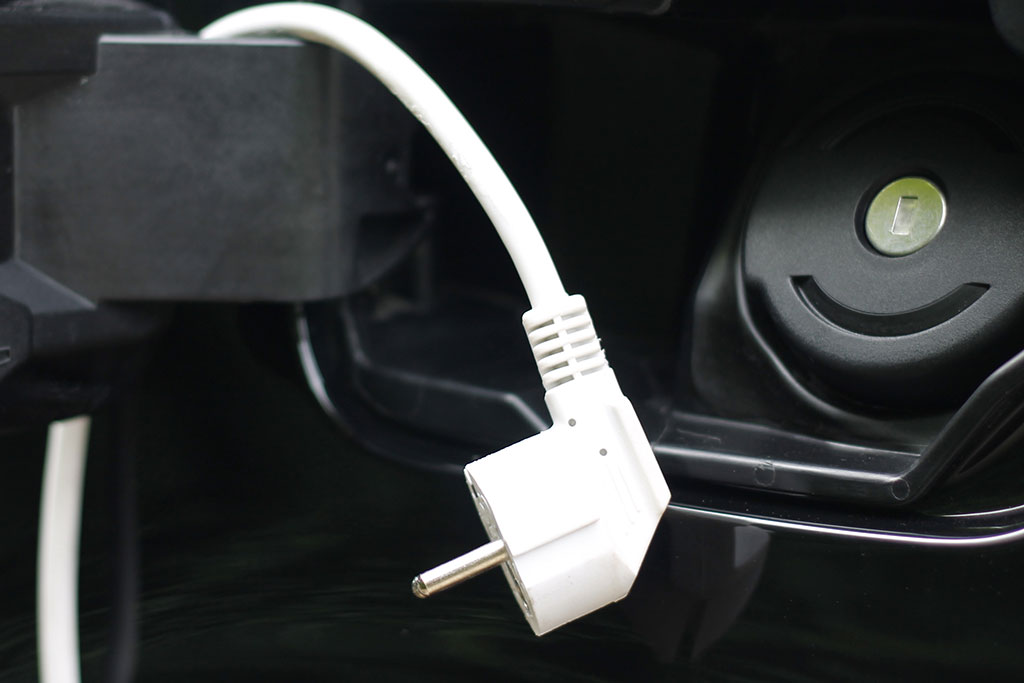 Prise de courant pour recharger votre voiture électrique