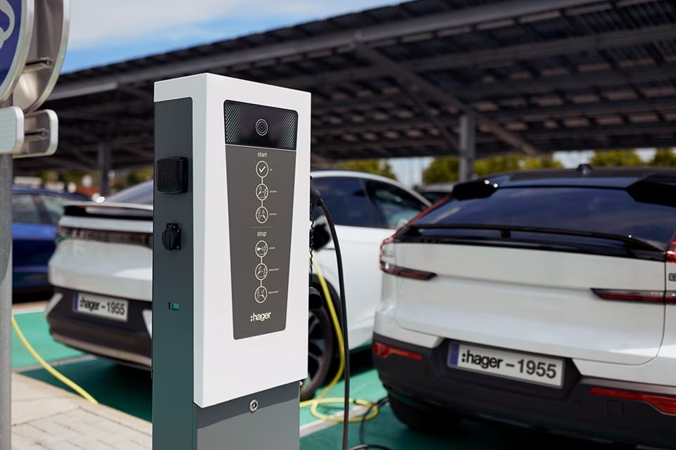 01_business_witty_witty-park-lifestyle-pic-008-cme_1080x720