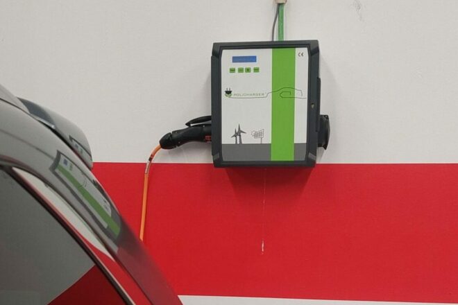 Record Go - instalação carregador Policharger